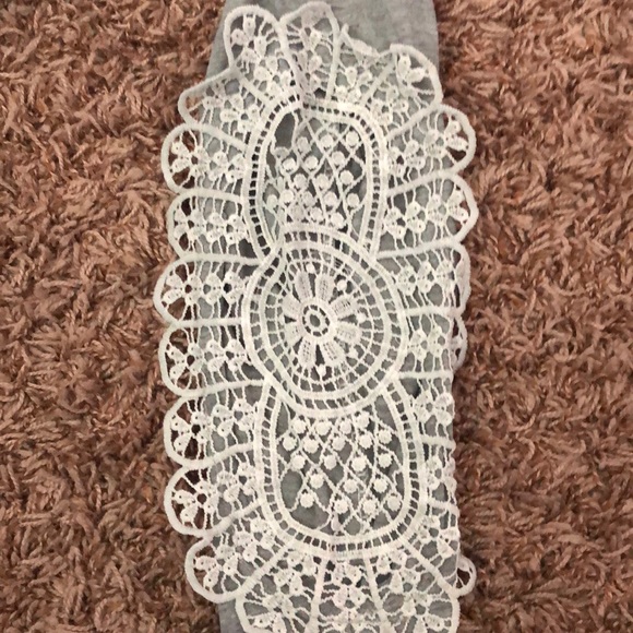 Long Sleeve with Lace - Picture 2 of 2